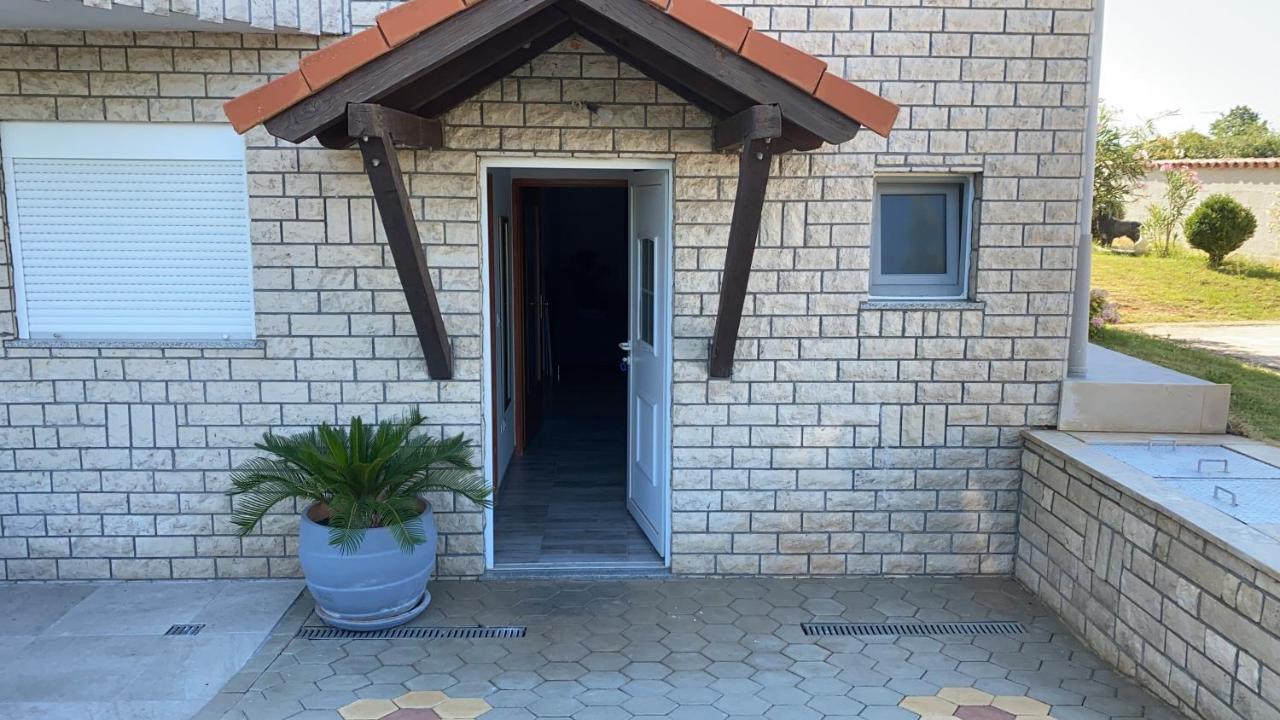 Apartments Ban Galižana Exterior foto